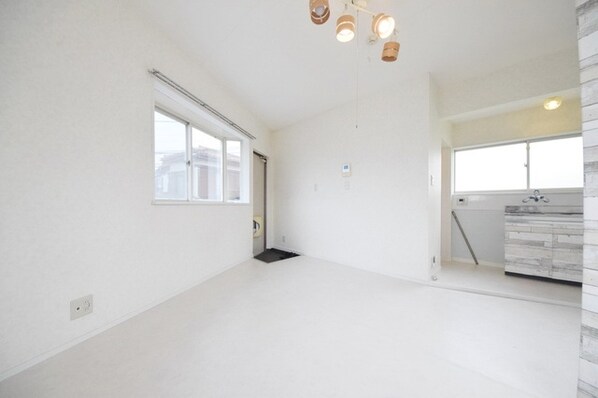 シャトークローネの物件内観写真